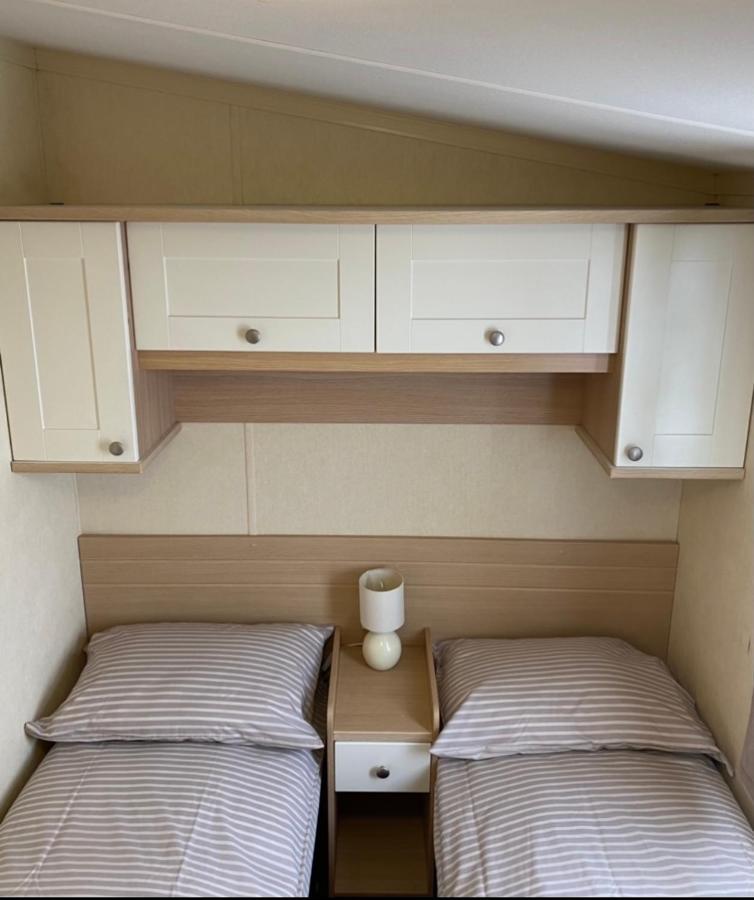 Cosy Caravan Kingston upon Hull Exterior photo
